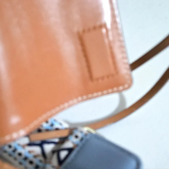 Tory Burch Cuoio Miller Tan Crossbody Bag with Replaced Patterned Strap - Picture 8 of 16